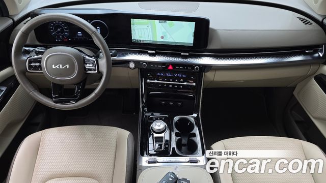 Kia Canival 2023 — photo 7
