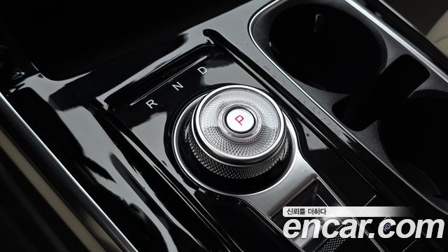 Kia Canival 2023 — photo 9