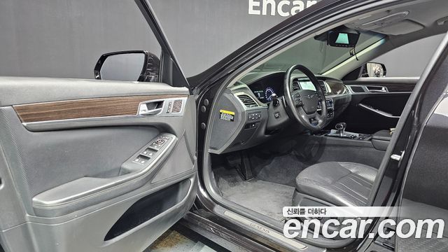 Genesis G80 2019 — photo 10