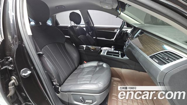 Genesis G80 2019 — photo 11