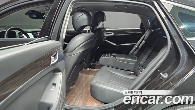 Genesis G80 2019 — photo 13