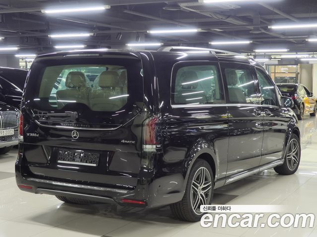 Mercedes-Benz V-Class 2025 — photo 3