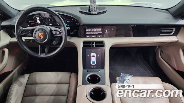 Porsche Taycan 2022 — photo 10