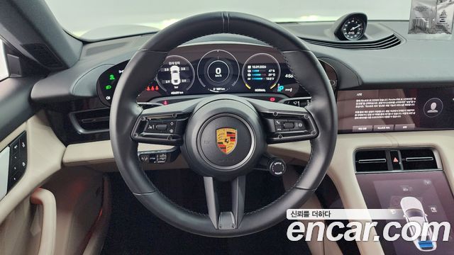 Porsche Taycan 2022 — photo 19