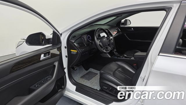 Hyundai Sonata 2017 — photo 10