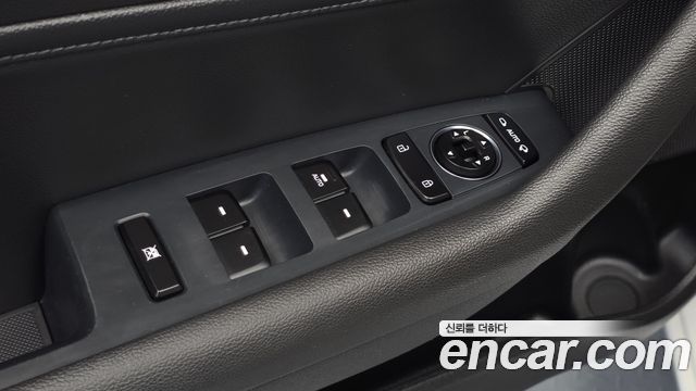 Hyundai Sonata 2017 — photo 19