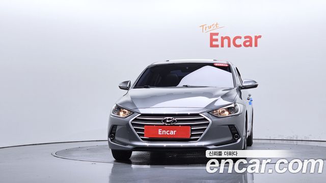 Hyundai AVANTE 2017 — photo 3