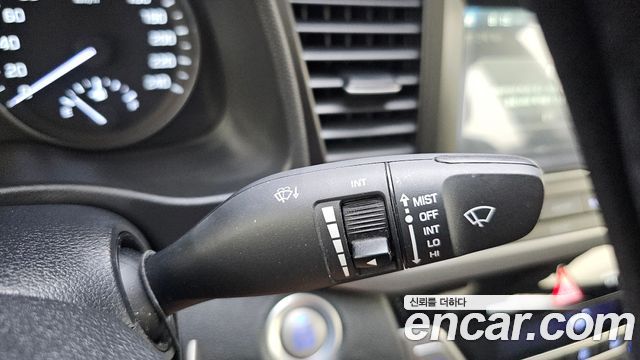 Hyundai AVANTE 2017 — photo 29