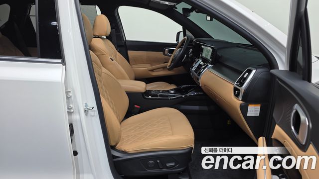 Kia Sorento 2023 — photo 11