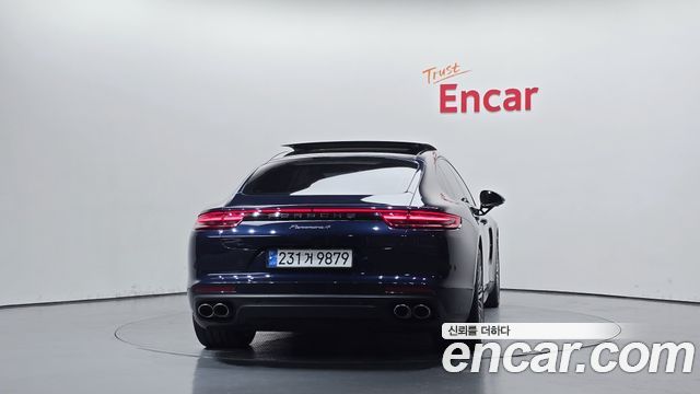 Porsche Panamera 2018 — photo 4