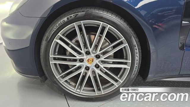 Porsche Panamera 2018 — photo 5