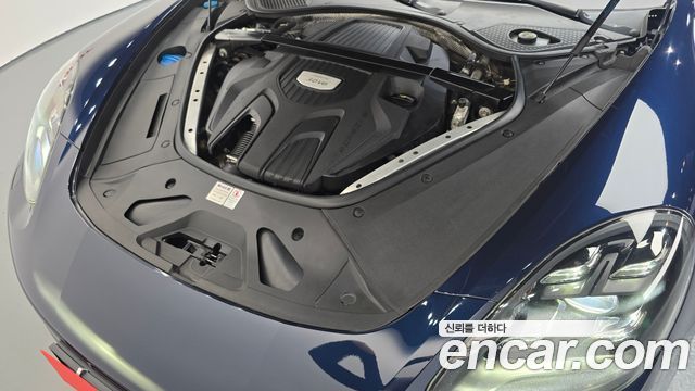 Porsche Panamera 2018 — photo 6