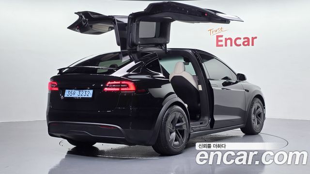 Tesla Model X 2026 — photo 2