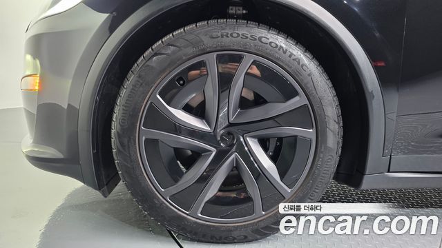 Tesla Model X 2026 — photo 5