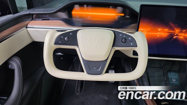 Tesla Model X 2026 — photo 19