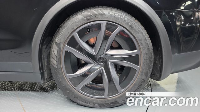 Tesla Model X 2026 — photo 7