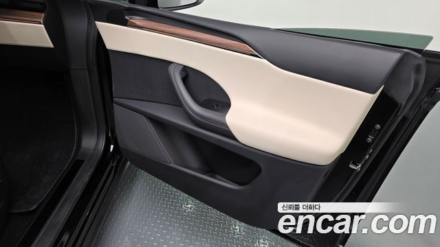 Tesla Model X 2026 — photo 15