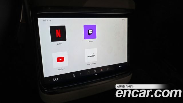 Tesla Model X 2026 — photo 33