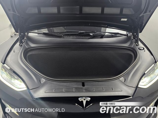 Tesla Model X 2025 — photo 14