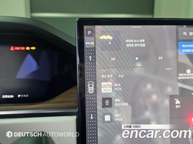 Tesla Model X 2025 — photo 17