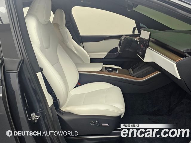 Tesla Model X 2025 — photo 18
