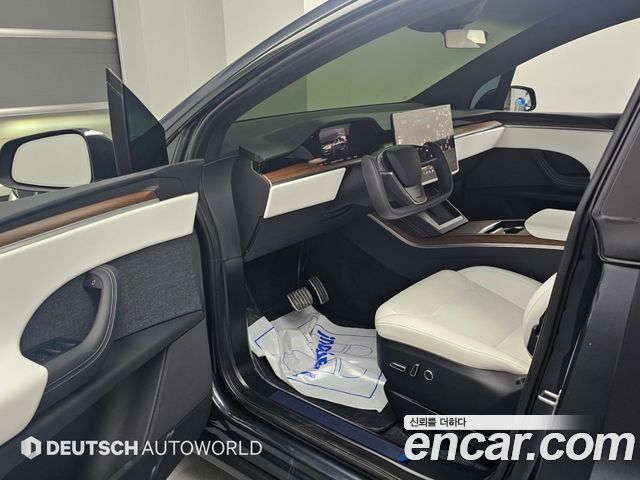 Tesla Model X 2025 — photo 19