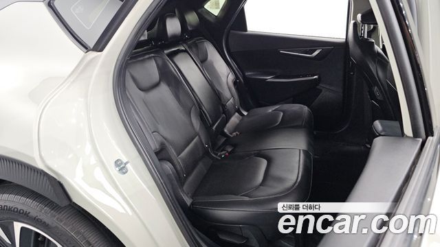 Kia EV6 2022 — photo 17