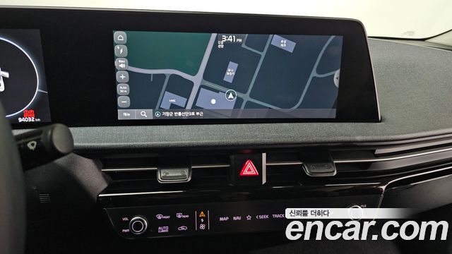 Kia EV6 2022 — photo 23