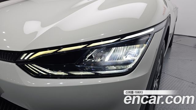 Kia EV6 2022 — photo 8