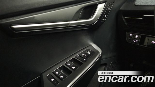 Kia EV6 2022 — photo 27