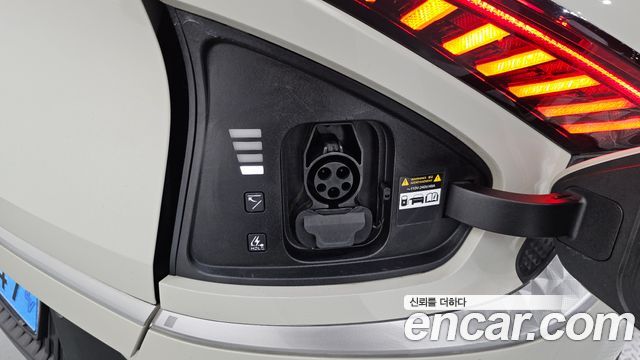 Kia EV6 2022 — photo 28