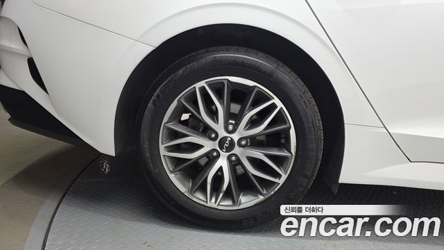 Kia K5 2022 — photo 5