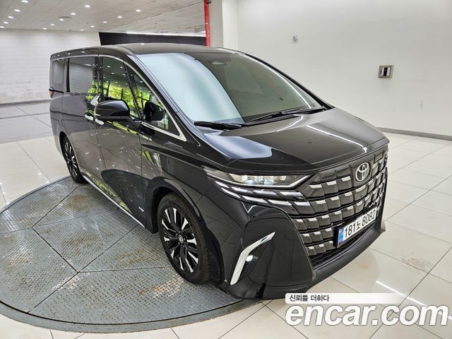 Toyota Alphard 2026 — photo 2