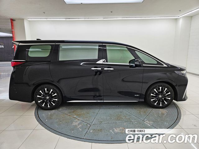 Toyota Alphard 2026 — photo 4