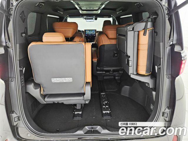 Toyota Alphard 2026 — photo 19