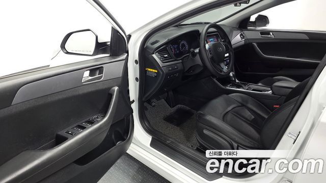 Hyundai Sonata 2019 — photo 13