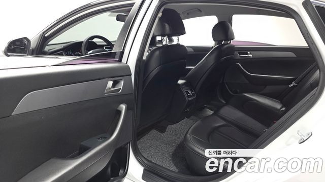 Hyundai Sonata 2019 — photo 18