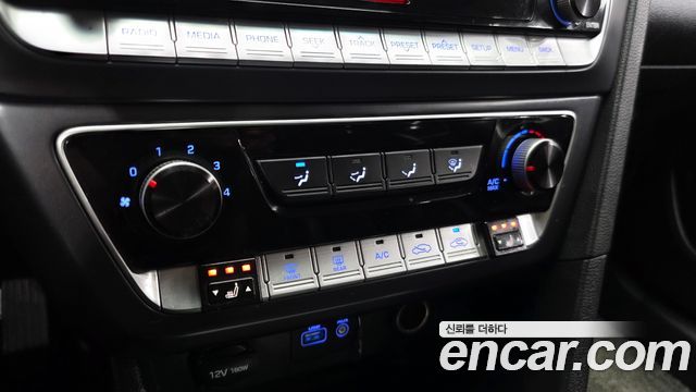 Hyundai Sonata 2019 — photo 22