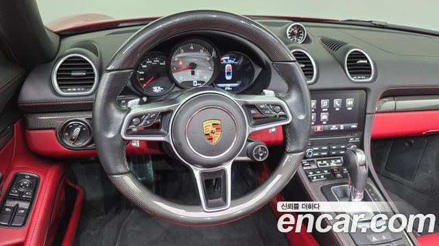 Porsche 718 2020 — photo 17