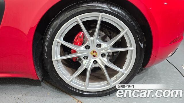 Porsche 718 2020 — photo 7