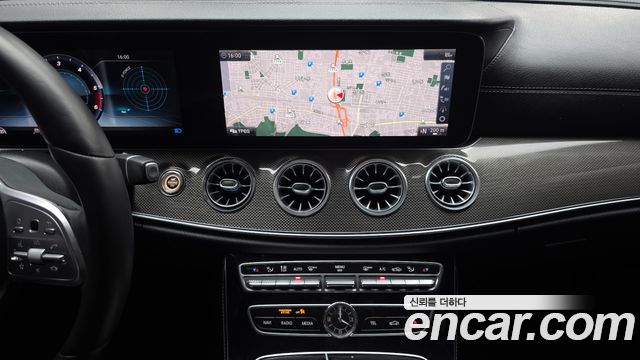 Mercedes-Benz CLS-Class 2019 — photo 21