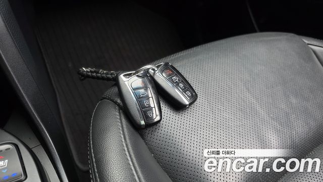 Hyundai Maxcruz 2016 — photo 18