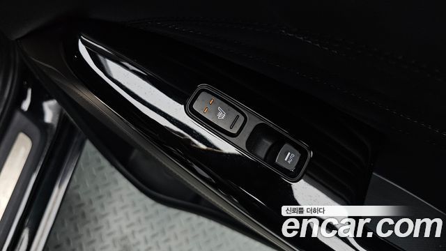 Kia K7 2021 — photo 18