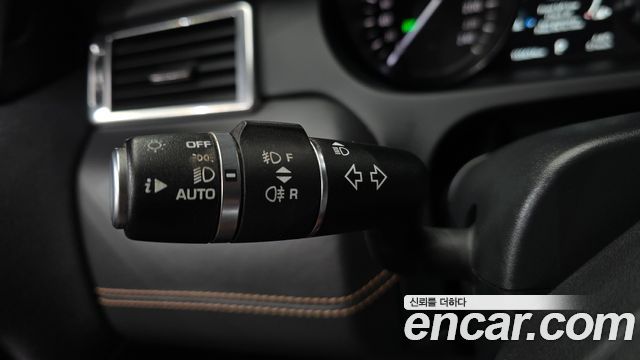 Land Rover Discovery Sport 2018 — photo 29