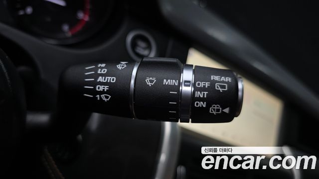 Land Rover Discovery Sport 2018 — photo 30