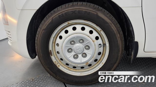 Hyundai Staria 2022 — photo 5