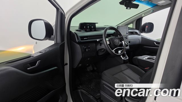 Hyundai Staria 2022 — photo 13