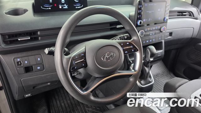 Hyundai Staria 2022 — photo 19