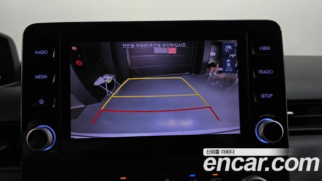 Hyundai Staria 2022 — photo 20