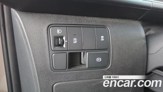 Hyundai Staria 2022 — photo 28